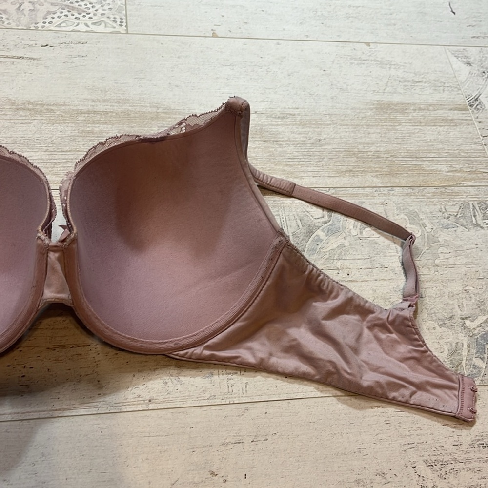 Victoria’s Secret Light Purple Lace Body by Victoria Perfect Shape Bra - Picture 6 of 8